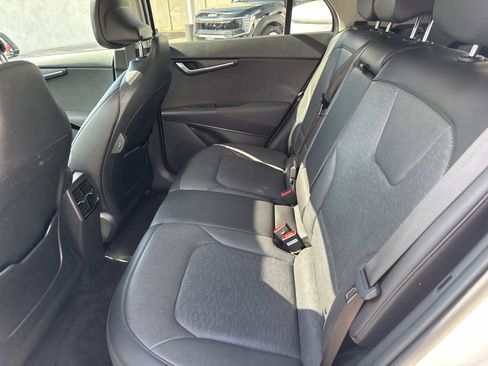 Used 2025 Kia Niro Wave image 11