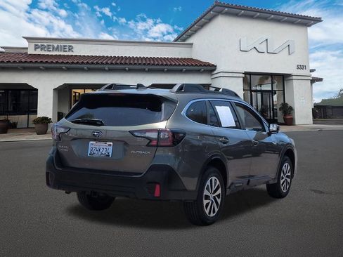 Used 2022 Subaru Outback Premium AWD/4WD image 8