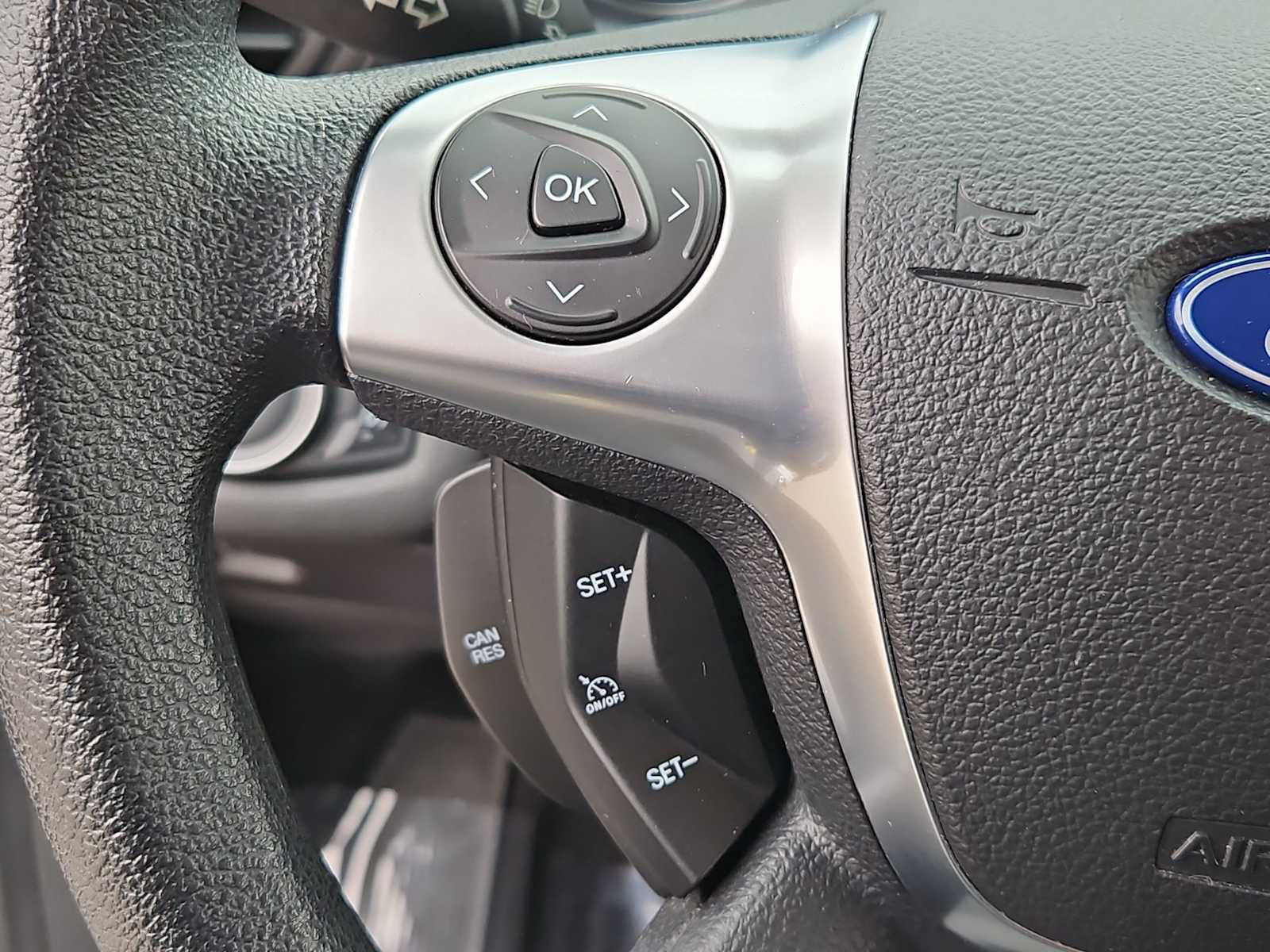 Used 2016 Ford Escape SE w/ Equipment Group 201A FWD image 23