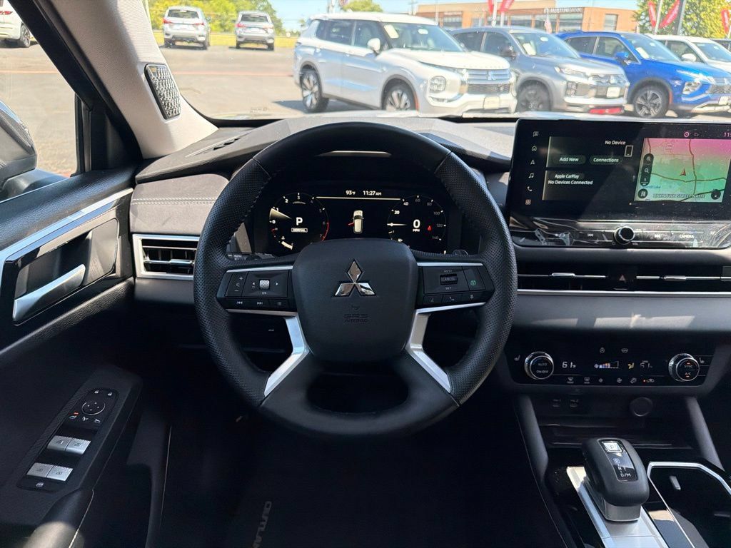 Used 2026 Mitsubishi Outlander SE AWD/4WD image 43