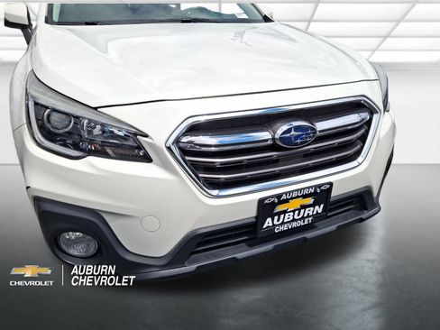 Used 2018 Subaru Outback 2.5i Premium AWD/4WD image 24