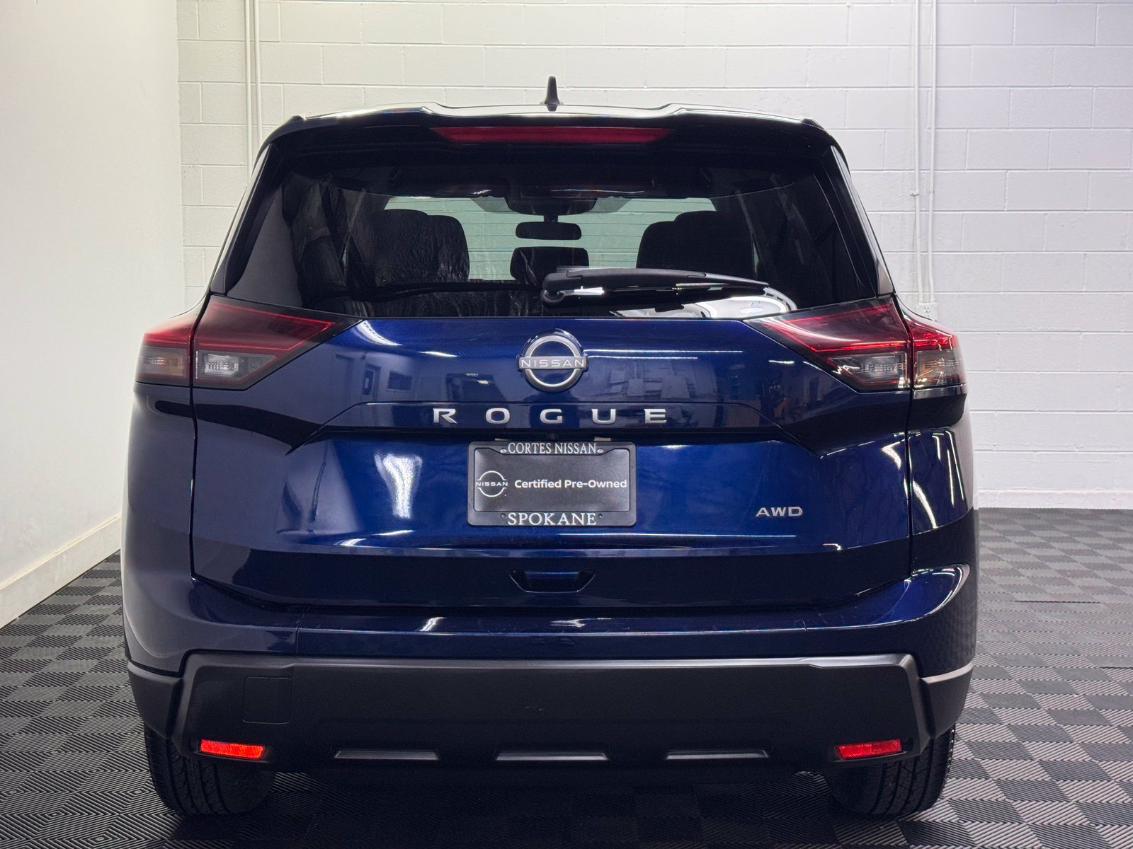 Certified 2026 Nissan Rogue SV AWD/4WD image 9