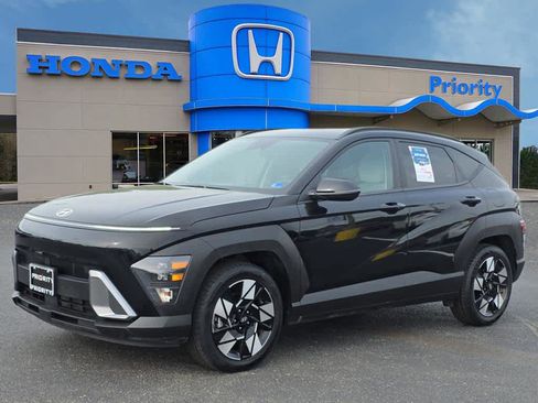 Used 2024 Hyundai Kona SEL FWD image 1