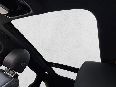 Certified 2026 Land Rover Range Rover Velar S image 15