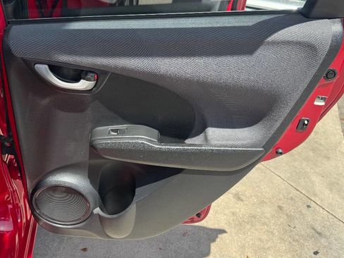 Used 2013 Honda Fit image 19