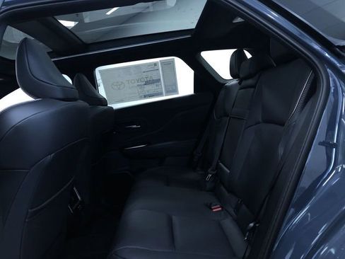 New 2025 Toyota Crown Signia image 12