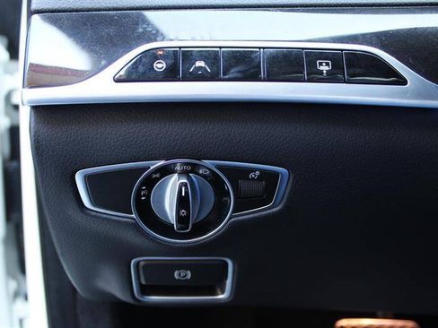 Used 2020 Mercedes-Benz S 450 Sedan image 17