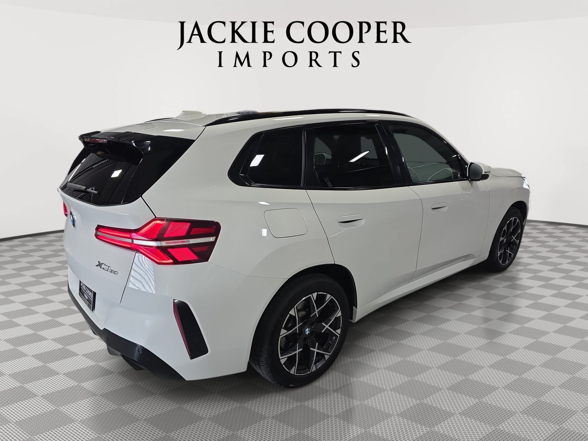 Used 2025 BMW X3 xDrive30i AWD/4WD image 5