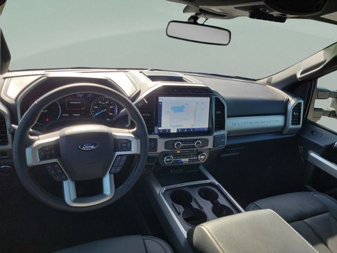 Certified 2022 Ford F350 Lariat w/ Black Appearance Package image 19