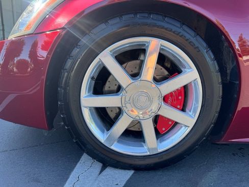 Used 2006 Cadillac XLR RWD image 17