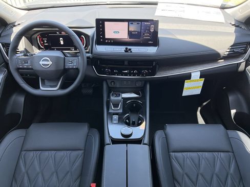 New 2026 Nissan Rogue Platinum AWD/4WD image 8