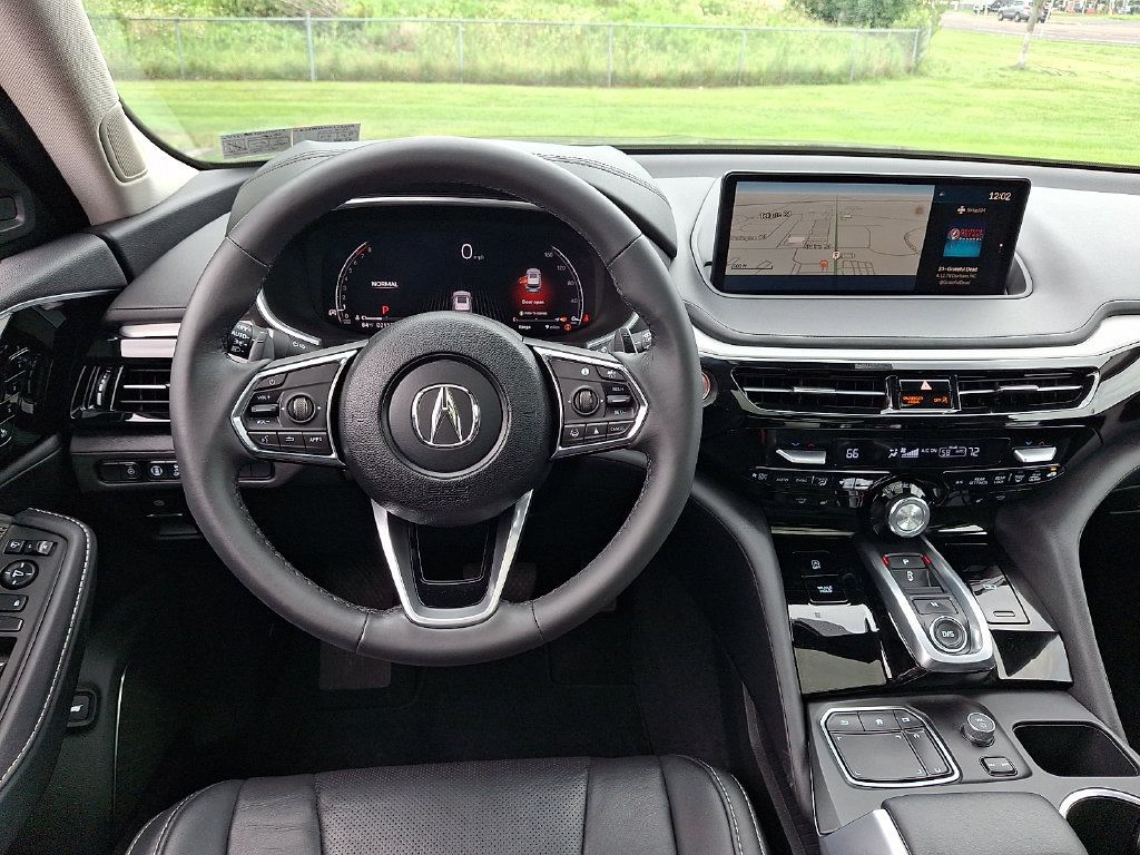 Used 2024 Acura MDX w/ Technology Package AWD/4WD image 2
