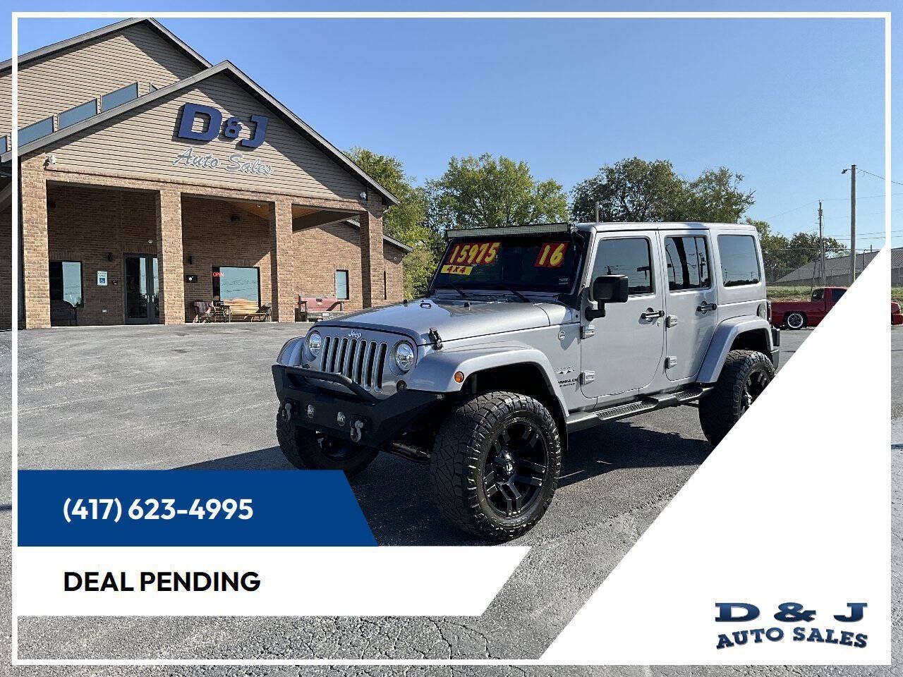 Used 2016 Jeep Wrangler Unlimited Sahara w/ Connectivity Group AWD/4WD image 1
