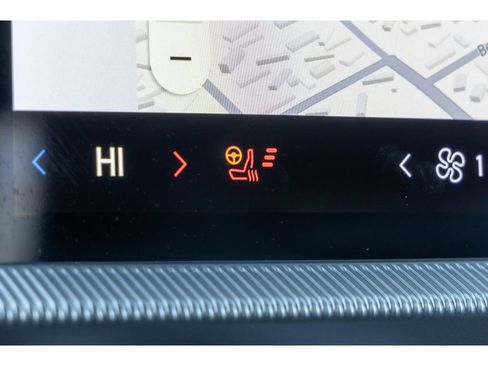 Used 2025 Ford Explorer ST-Line image 27