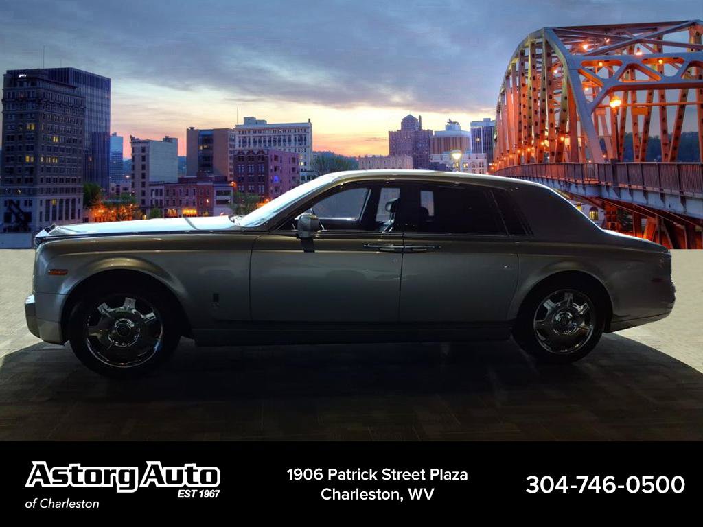 Used 2006 Rolls-Royce Phantom Sedan RWD image 2
