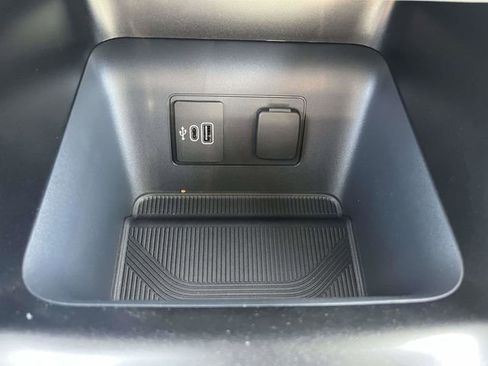 New 2026 Ford Explorer Active w/ Active Comfort Package RWD image 11