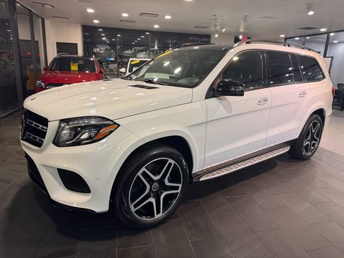 Used 2018 Mercedes-Benz GLS 550 4MATIC w/ Driver Assistance Package image 2