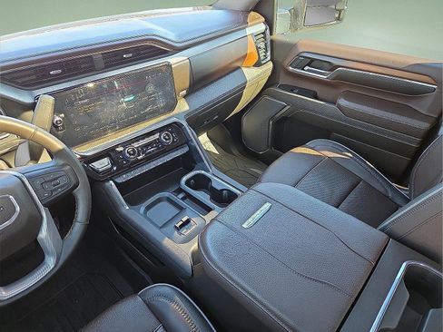 Used 2024 GMC Sierra 3500 Denali w/ Denali Reserve Package image 12