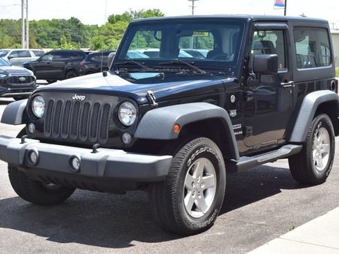 Used 2016 Jeep Wrangler Sport AWD/4WD image 12