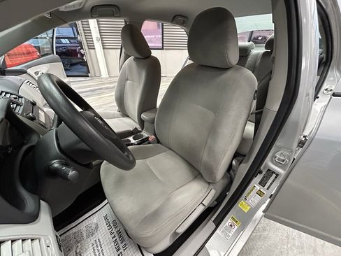 Used 2013 Toyota Corolla L image 8