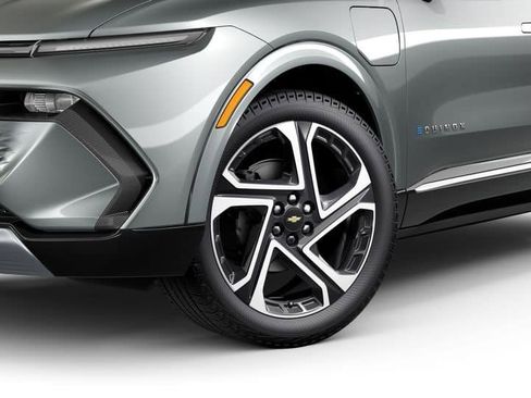 New 2026 Chevrolet Equinox EV LT image 30