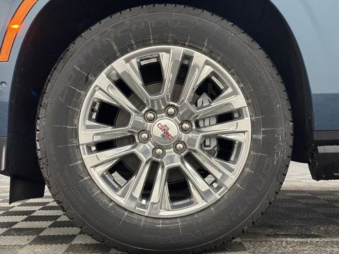 New 2026 GMC Yukon Denali w/ Sun & Power Step Package image 17