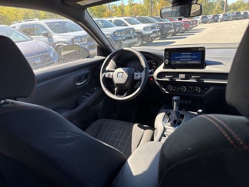 New 2026 Honda HR-V Sport image 13