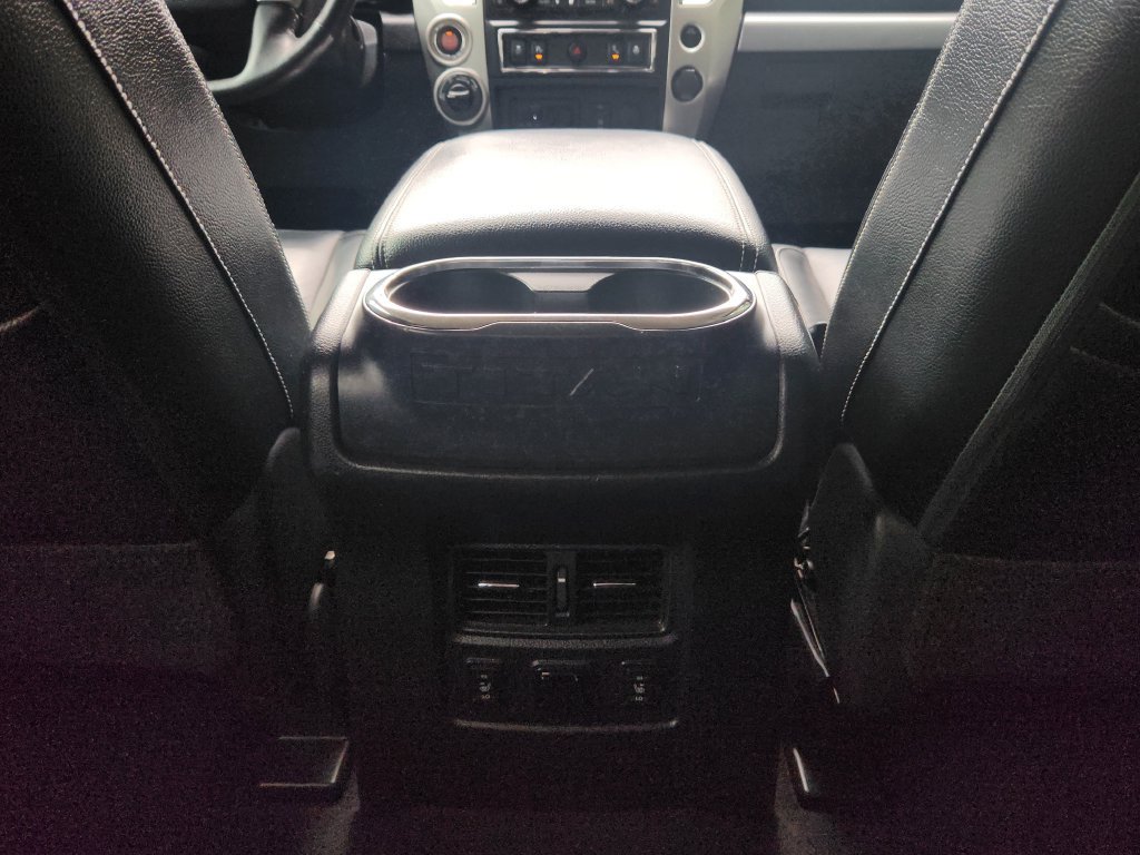 Used 2018 Nissan Titan PRO-4X w/ Pro-4x Convenience Package AWD/4WD image 19