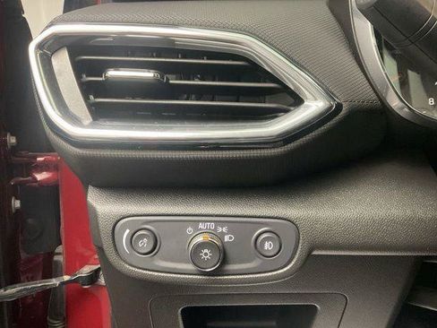 Certified 2022 Chevrolet TrailBlazer LT w/ Sun and Liftgate Package FWD image 15