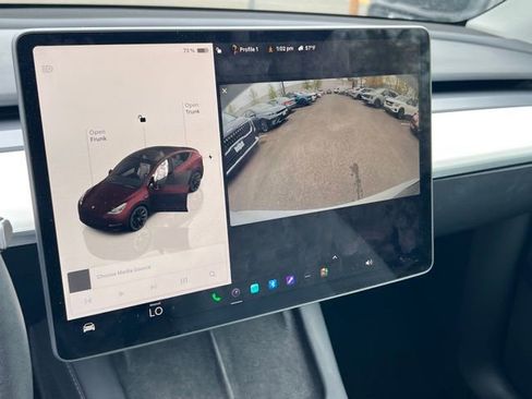 Used 2023 Tesla Model Y Long Range AWD/4WD image 17