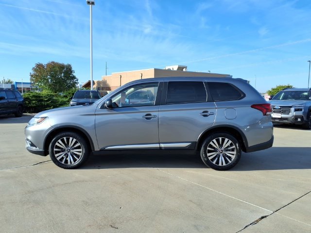 Used 2019 Mitsubishi Outlander ES FWD image 9