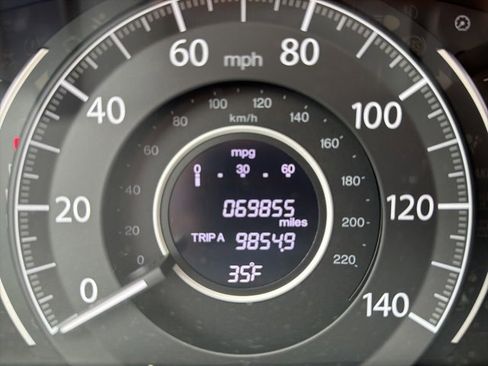 Used 2015 Honda CR-V LX image 12