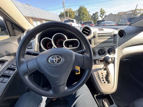 Used 2009 Toyota Matrix image 5