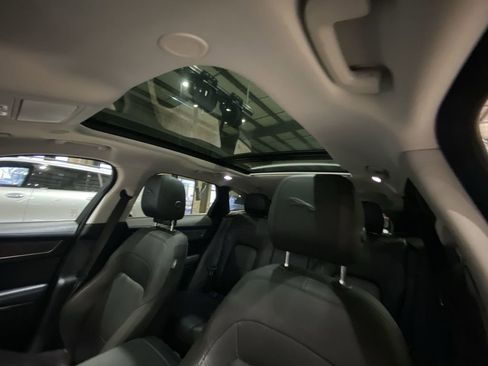 Used 2021 Jaguar F-PACE S image 15