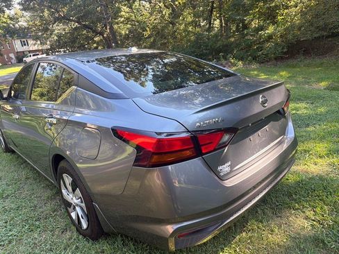 Used 2019 Nissan Altima 2.5 S FWD image 11
