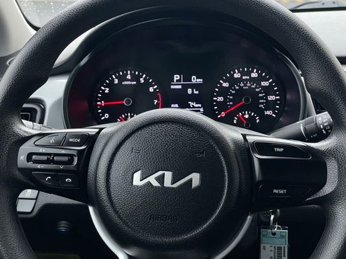 Used 2022 Kia Rio LX image 12