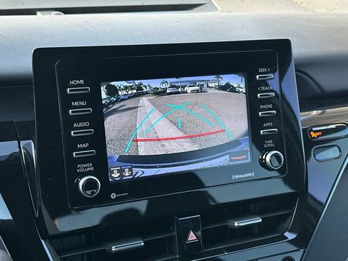 Used 2024 Toyota Camry SE FWD image 18