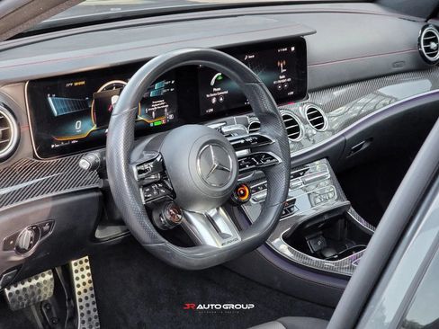 Used 2021 Mercedes-Benz E 53 AMG 4MATIC Sedan image 17