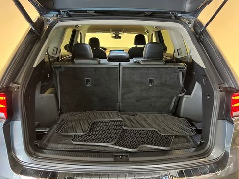 Certified 2024 Volkswagen Atlas SE FWD image 5