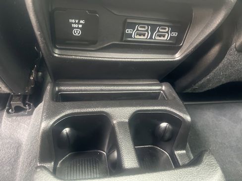 Used 2023 Jeep Grand Cherokee L Laredo AWD/4WD image 21