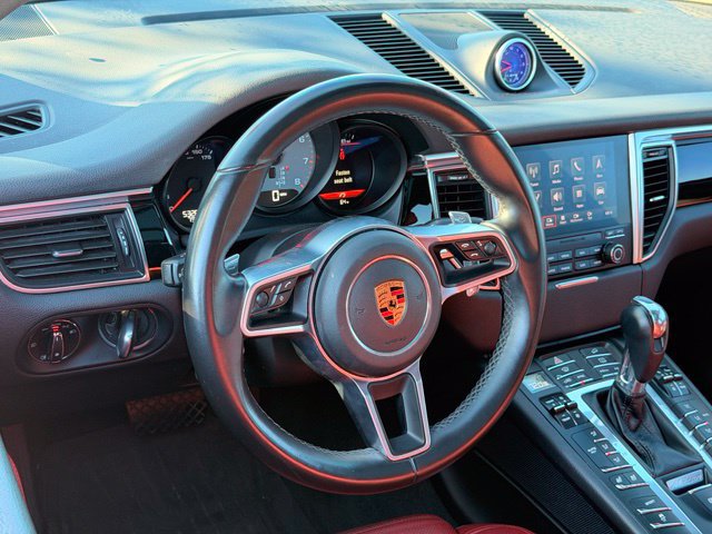 Used 2018 Porsche Macan S w/ Premium Package Plus AWD/4WD image 18