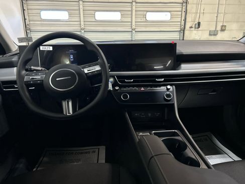 New 2026 Hyundai Sonata Blue FWD image 4