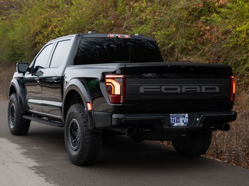 Used 2025 Ford F150 Raptor image 8