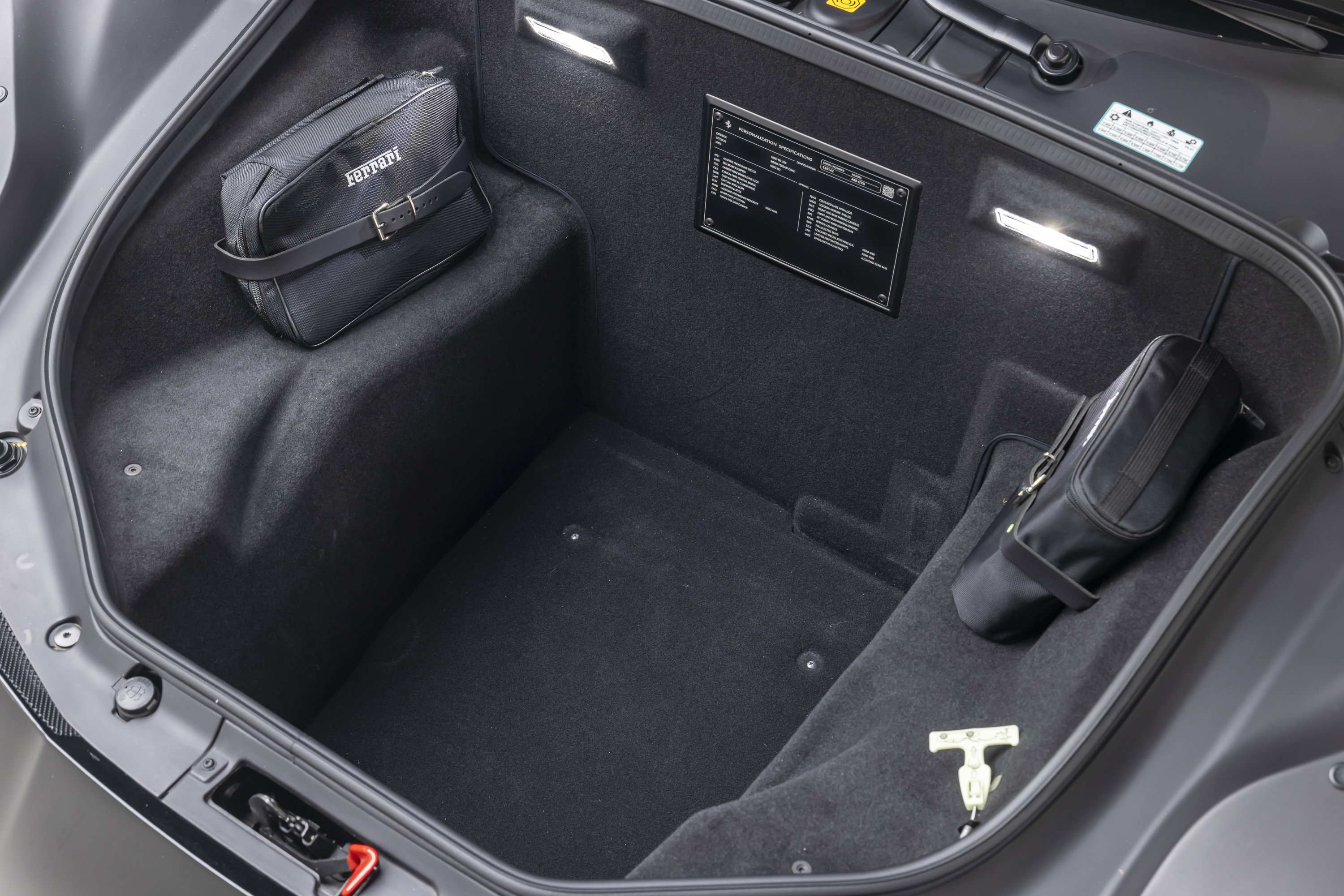 Certified 2018 Ferrari 488 GTB RWD image 40