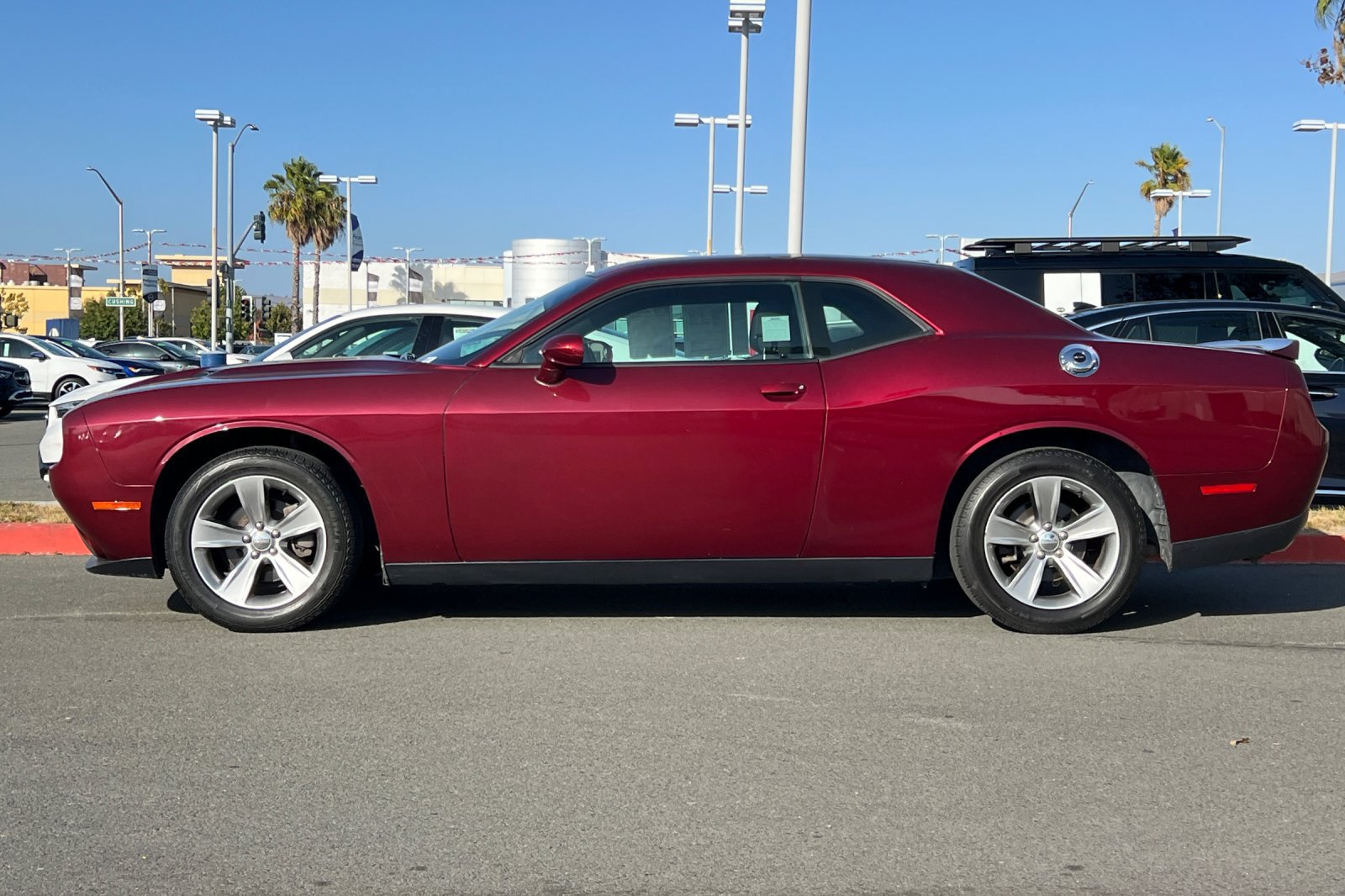 Used 2019 Dodge Challenger SXT RWD image 7