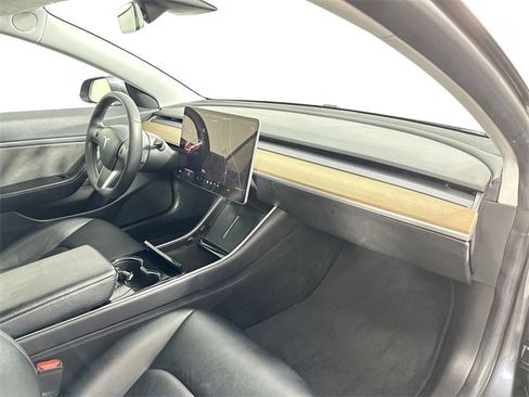 Used 2019 Tesla Model 3 Long Range image 24