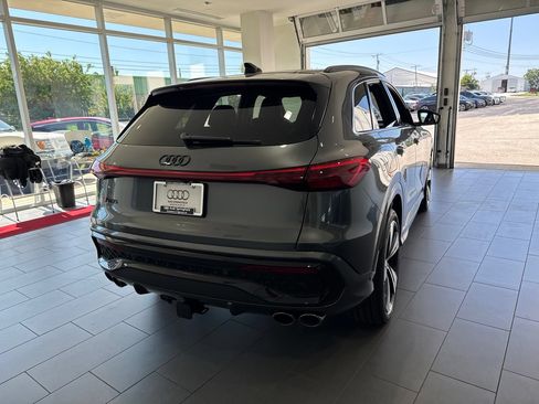 New 2026 Audi SQ5 Premium Plus AWD/4WD image 7