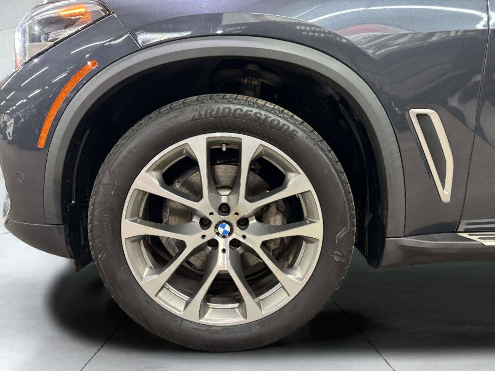 Used 2021 BMW X5 sDrive40i w/ Premium Package RWD image 59