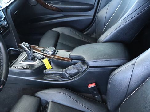 Used 2017 BMW 340i Sedan image 17