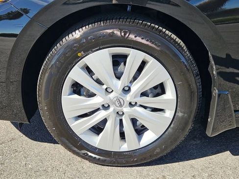 Certified 2025 Nissan Sentra S FWD image 10